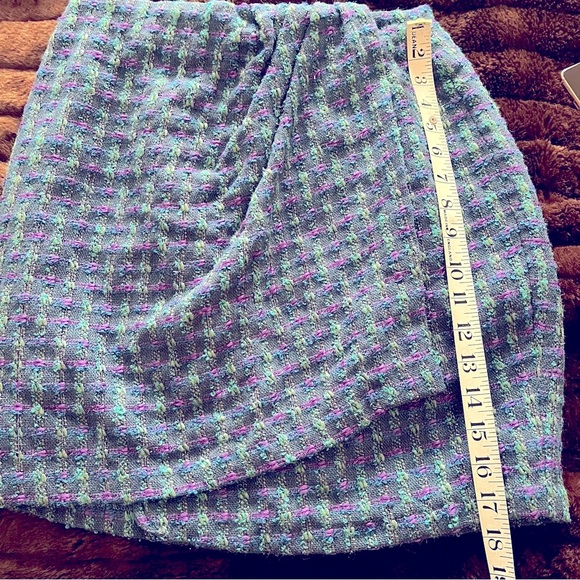 Express, asymmetrical skirt, multi green/ pink tweed like fits like a 4 - Picture 4 of 5